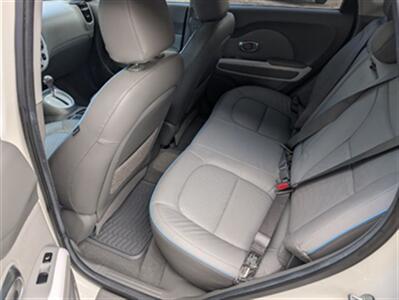 2017 Kia Soul EV + - Photo 32 - Knoxville, TN 37919
