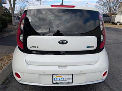 2017 Kia Soul EV + - Photo 5 - Knoxville, TN 37919