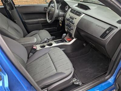2011 Ford Focus SE   - Photo 15 - Knoxville, TN 37919