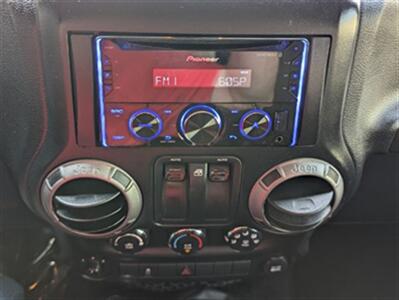 2013 Jeep Wrangler Sport   - Photo 12 - Knoxville, TN 37919