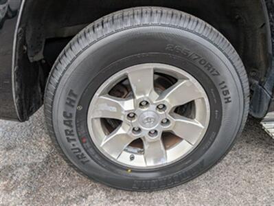 2012 Toyota 4Runner SR5   - Photo 6 - Knoxville, TN 37919