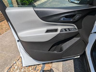2019 Chevrolet Equinox LS   - Photo 7 - Knoxville, TN 37919
