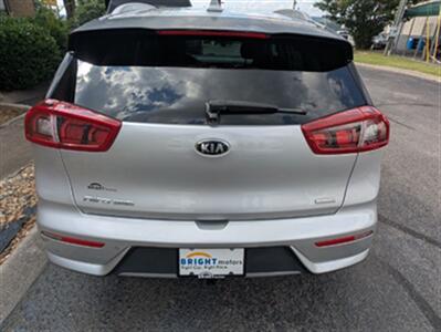 2018 Kia Niro EX   - Photo 5 - Knoxville, TN 37919