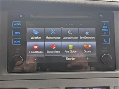 2017 Toyota Sienna XLE 8-Passenger   - Photo 18 - Knoxville, TN 37919