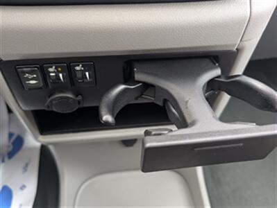 2017 Toyota Sienna XLE 8-Passenger   - Photo 17 - Knoxville, TN 37919