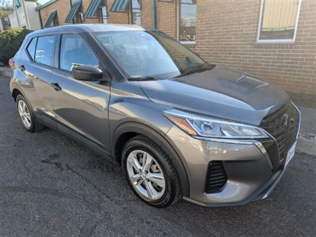 2021 Nissan Kicks S   - Photo 1 - Knoxville, TN 37919
