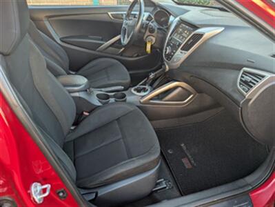 2017 Hyundai Veloster Value Edition   - Photo 15 - Knoxville, TN 37919