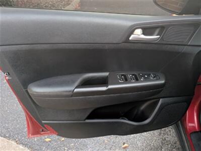 2017 Kia Sportage LX   - Photo 7 - Knoxville, TN 37919