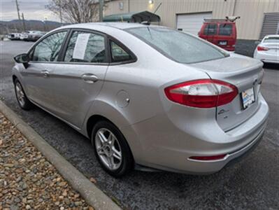 2018 Ford Fiesta SE   - Photo 3 - Knoxville, TN 37919