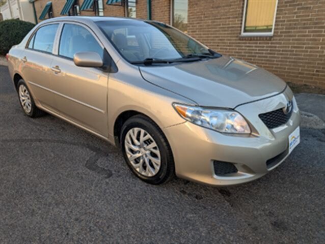 2010 Toyota Corolla LE  