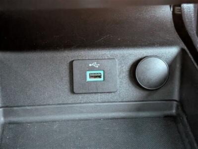 2018 Ford Fusion Hybrid SE - Photo 13 - Knoxville, TN 37919