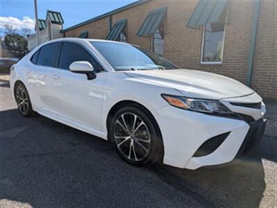 2019 Toyota Camry SE   - Photo 1 - Knoxville, TN 37919