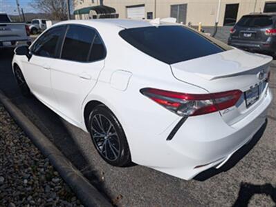 2019 Toyota Camry SE   - Photo 3 - Knoxville, TN 37919