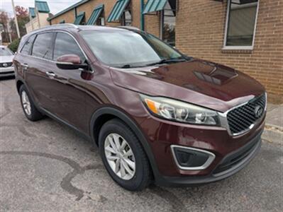 2017 Kia Sorento L   - Photo 1 - Knoxville, TN 37919