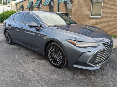 2019 Toyota Avalon Hybrid Limited  