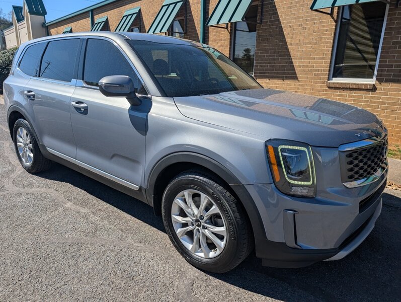 2020 Kia Telluride LX   - Photo 1 - Knoxville, TN 37919