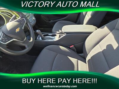 2018 Chevrolet Malibu LS   - Photo 3 - Toledo, OH 43612