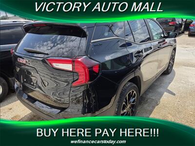 2024 GMC Terrain SLE - Photo 2 - Toledo, OH 43612