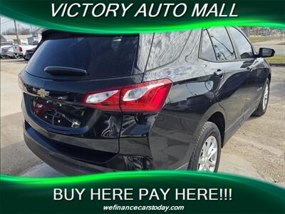 2020 Chevrolet Equinox LS   - Photo 2 - Toledo, OH 43612