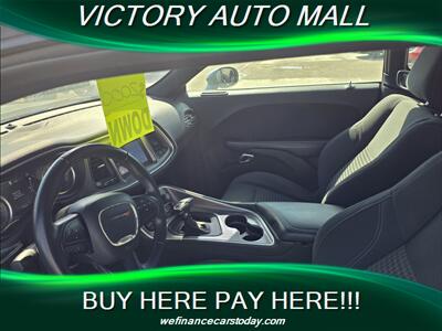 2019 Dodge Challenger SXT   - Photo 3 - Toledo, OH 43612