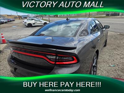 2023 Dodge Charger SXT   - Photo 2 - Toledo, OH 43612