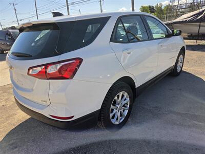 2019 Chevrolet Equinox LS - Photo 2 - Toledo, OH 43612