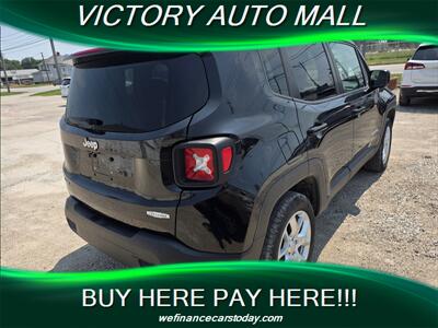 2017 Jeep Renegade Latitude - Photo 2 - Toledo, OH 43612