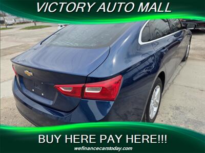 2019 Chevrolet Malibu LS   - Photo 2 - Toledo, OH 43612