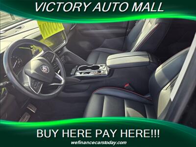 2022 Buick Envision Essence   - Photo 3 - Toledo, OH 43612