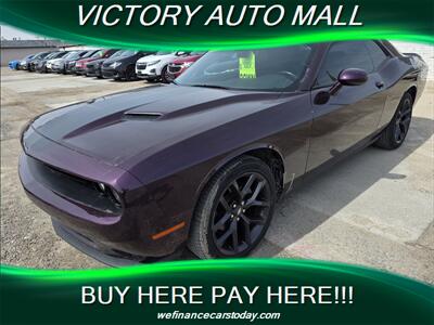 2022 Dodge Challenger SXT   - Photo 1 - Toledo, OH 43612