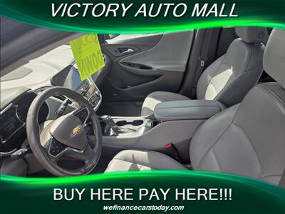 2018 Chevrolet Malibu LT   - Photo 3 - Toledo, OH 43612