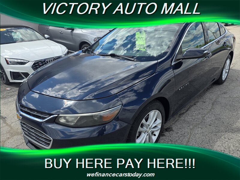 2018 Chevrolet Malibu LT   - Photo 1 - Toledo, OH 43612