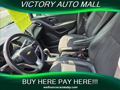 2020 Chevrolet Trax LT   - Photo 3 - Toledo, OH 43612
