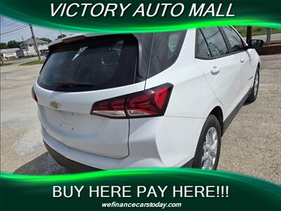 2022 Chevrolet Equinox LS   - Photo 2 - Toledo, OH 43612