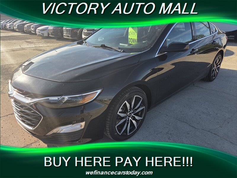 2021 Chevrolet Malibu RS   - Photo 1 - Toledo, OH 43612