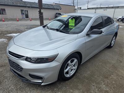 2018 Chevrolet Malibu LS   - Photo 1 - Toledo, OH 43612