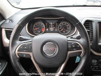 2014 Jeep Cherokee Latitude 4x4   - Photo 18 - Mishawaka, IN 46545