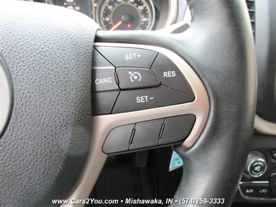 2014 Jeep Cherokee Latitude 4x4   - Photo 21 - Mishawaka, IN 46545