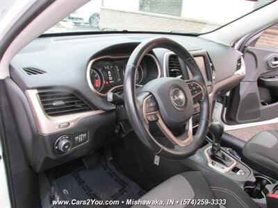 2014 Jeep Cherokee Latitude 4x4   - Photo 10 - Mishawaka, IN 46545