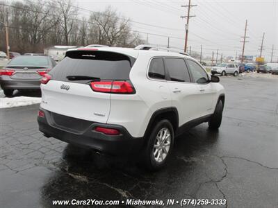 2014 Jeep Cherokee Latitude 4x4   - Photo 7 - Mishawaka, IN 46545