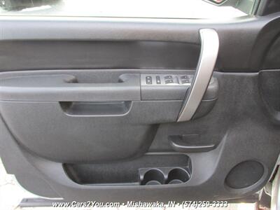 2013 GMC Sierra 1500 SLE 4x4 - Photo 11 - Mishawaka, IN 46545