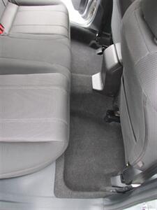 2018 Subaru Impreza Premium AWD   - Photo 16 - Mishawaka, IN 46545