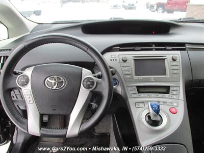 2015 Toyota Prius Five   - Photo 21 - Mishawaka, IN 46545