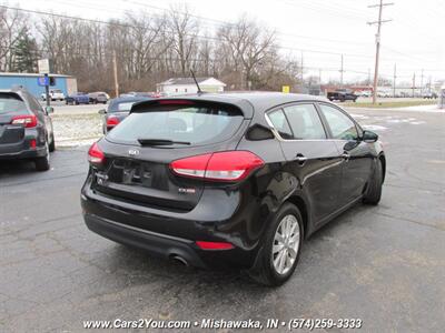 2015 Kia Forte5 EX   - Photo 6 - Mishawaka, IN 46545