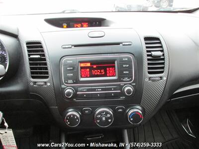 2015 Kia Forte5 EX   - Photo 20 - Mishawaka, IN 46545