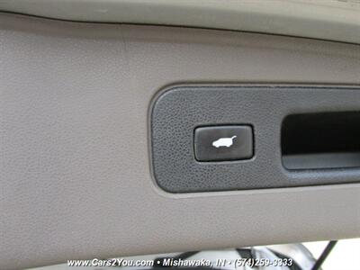 2014 Honda Odyssey Touring Elite   - Photo 25 - Mishawaka, IN 46545