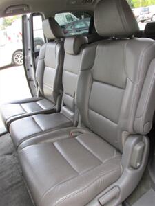 2014 Honda Odyssey Touring Elite   - Photo 18 - Mishawaka, IN 46545