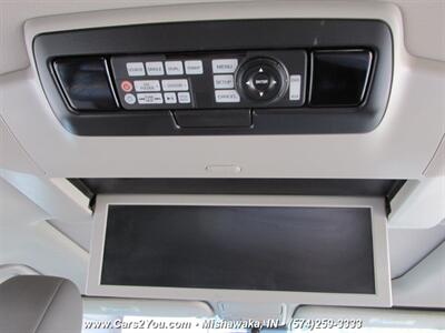 2014 Honda Odyssey Touring Elite   - Photo 16 - Mishawaka, IN 46545