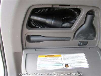 2014 Honda Odyssey Touring Elite   - Photo 24 - Mishawaka, IN 46545