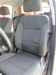 2018 Chevrolet Silverado 1500 LT Z71 4x4   - Photo 14 - Mishawaka, IN 46545